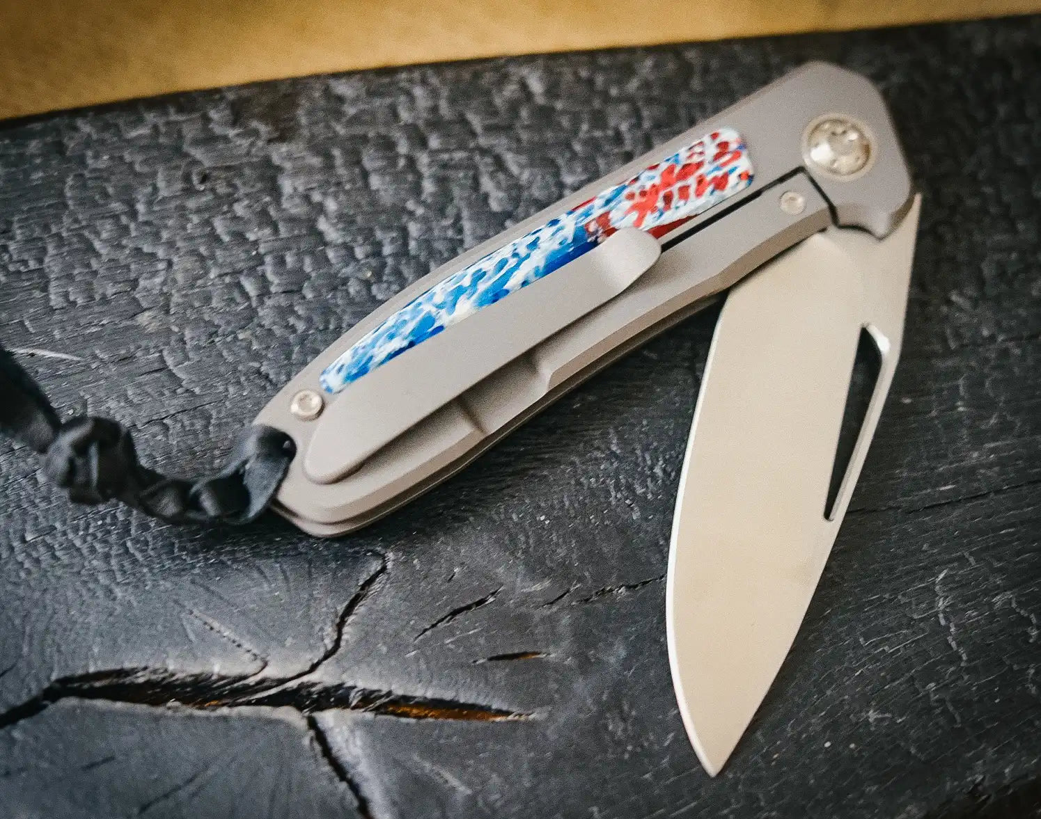 Arno Bernard Knives iMamba Kudu rot/blau (Flipper, Kugellager, Skelettiert, Spiegelpoliert)