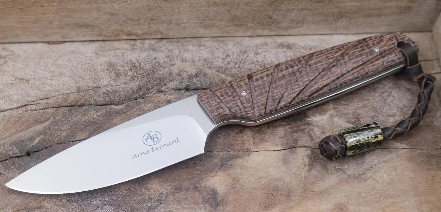 Arno Bernard Knives Bongo mit Burlap Micarta + grüner Bead