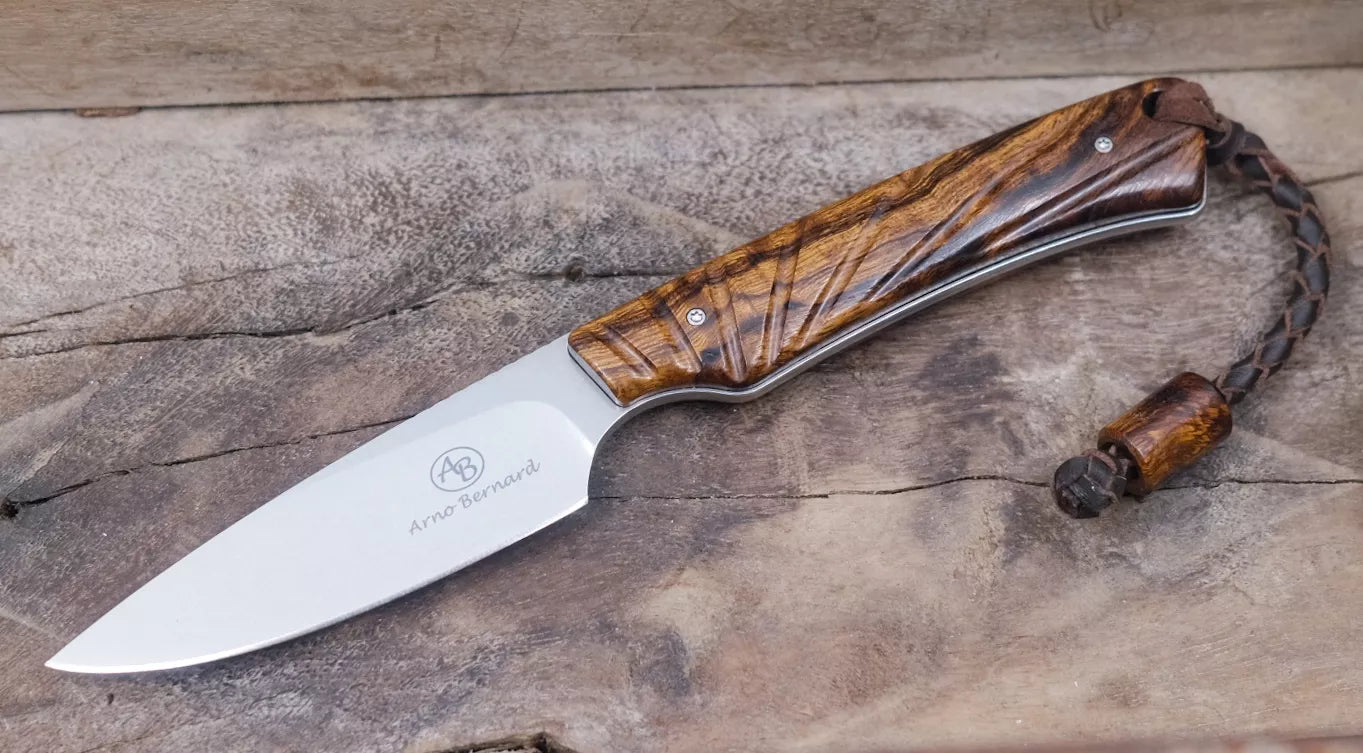 Arno Bernard Knives Marmoset mit Wüsteneisenholz dunkel