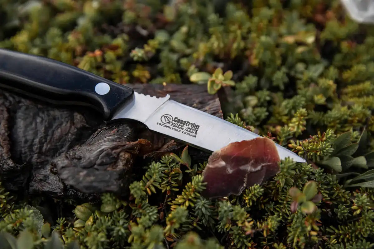 Casström Swedish Field Dresser, Schwarzes Micarta, Kydex