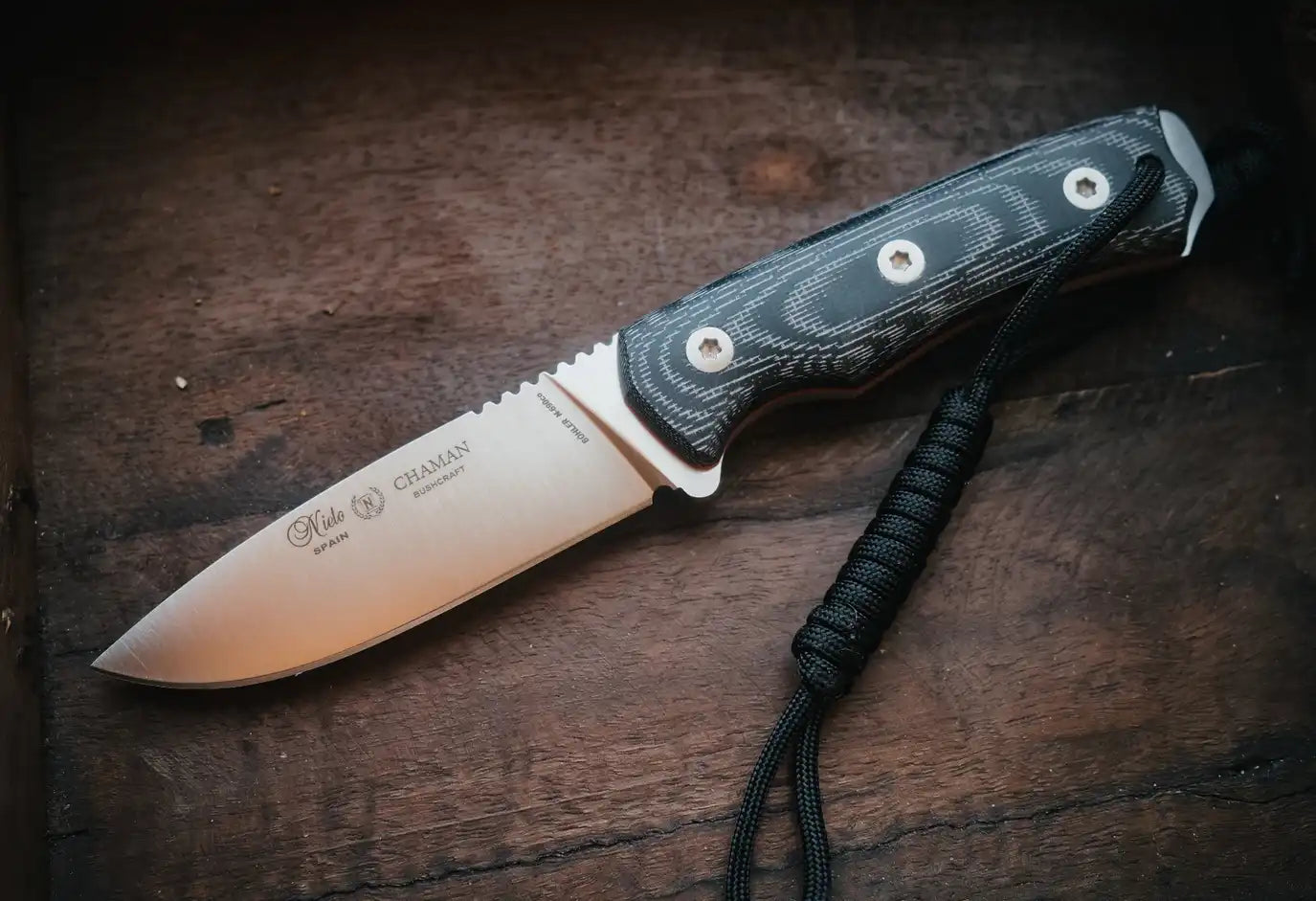 Nieto Chaman Bushcraft schwarzes Micarta und Böhler N695