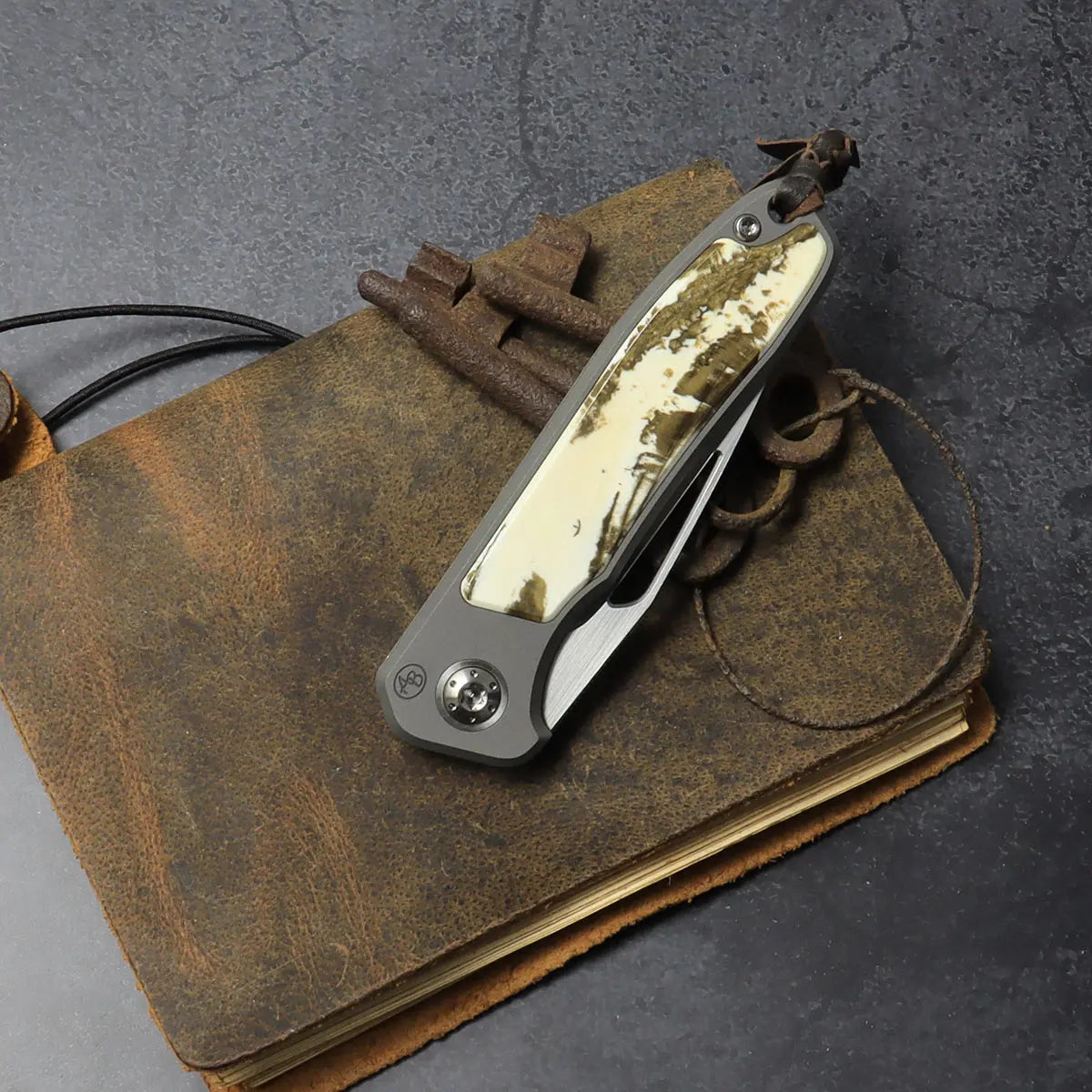 Arno Bernard Knives iMamba Folder Dyed Warthog