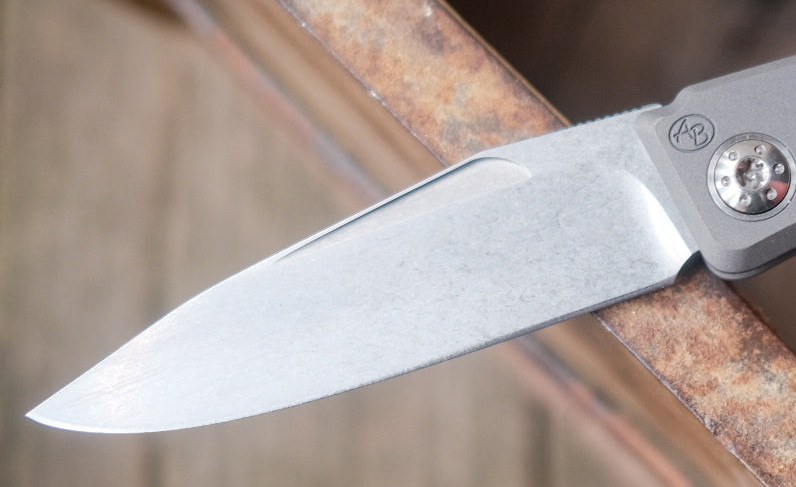 Testprodukt Knife Generator