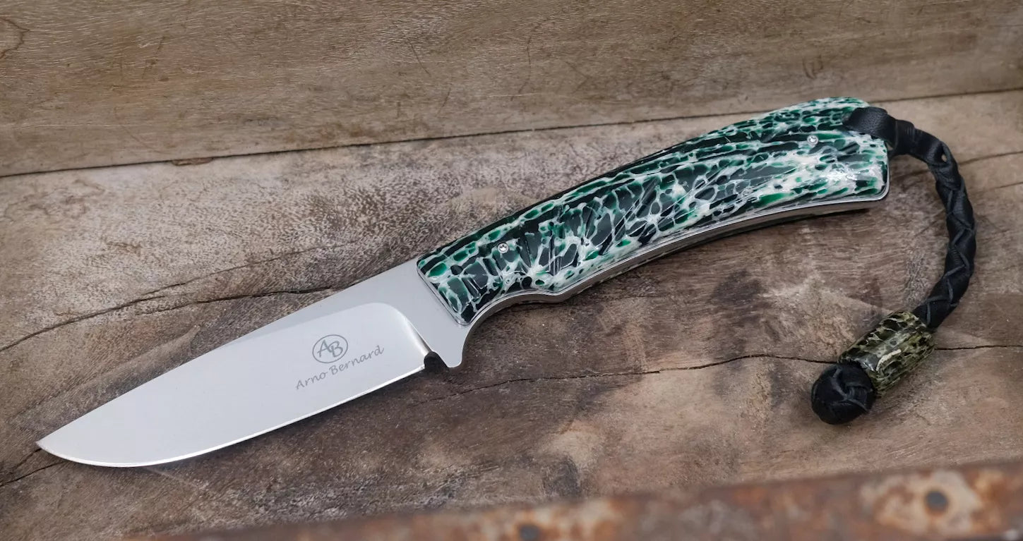 Arno Bernard Knives Badger – N690 Kudu grün