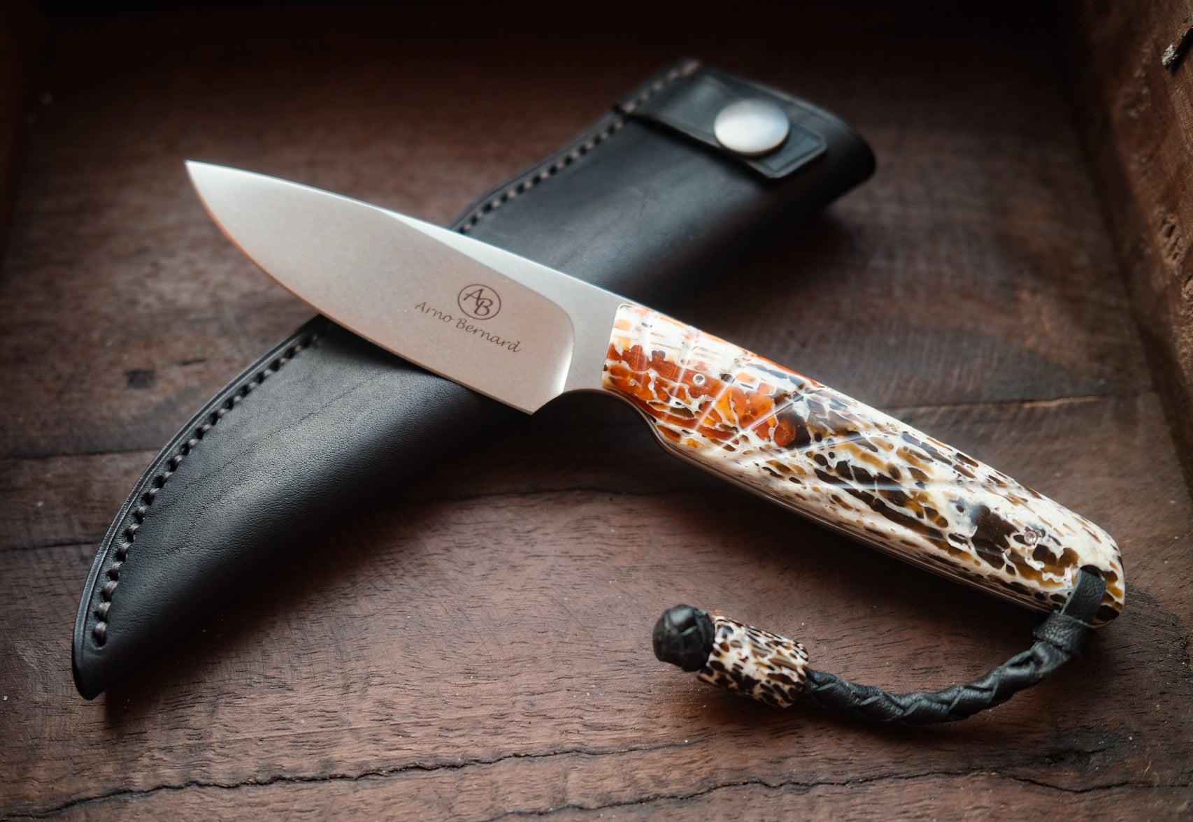 Arno Bernard Knives Bongo mit Kudu-Knochen (orange-braun)