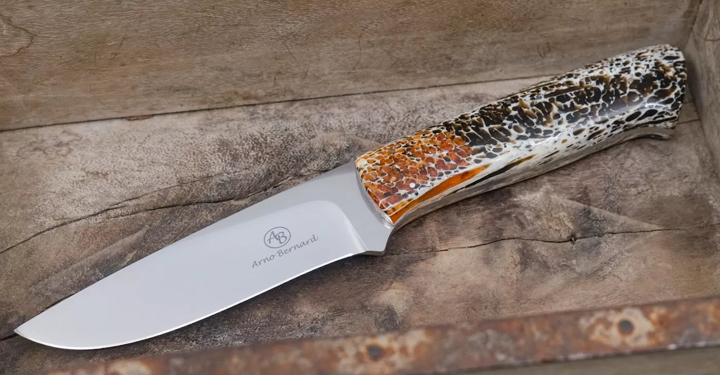 Arno Bernard Knives Croc mit Kudu-Knochen