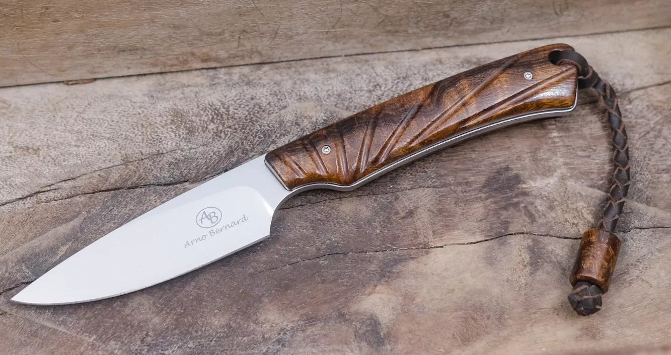 Arno Bernard Knives Marmoset mit Wüsteneisenholz