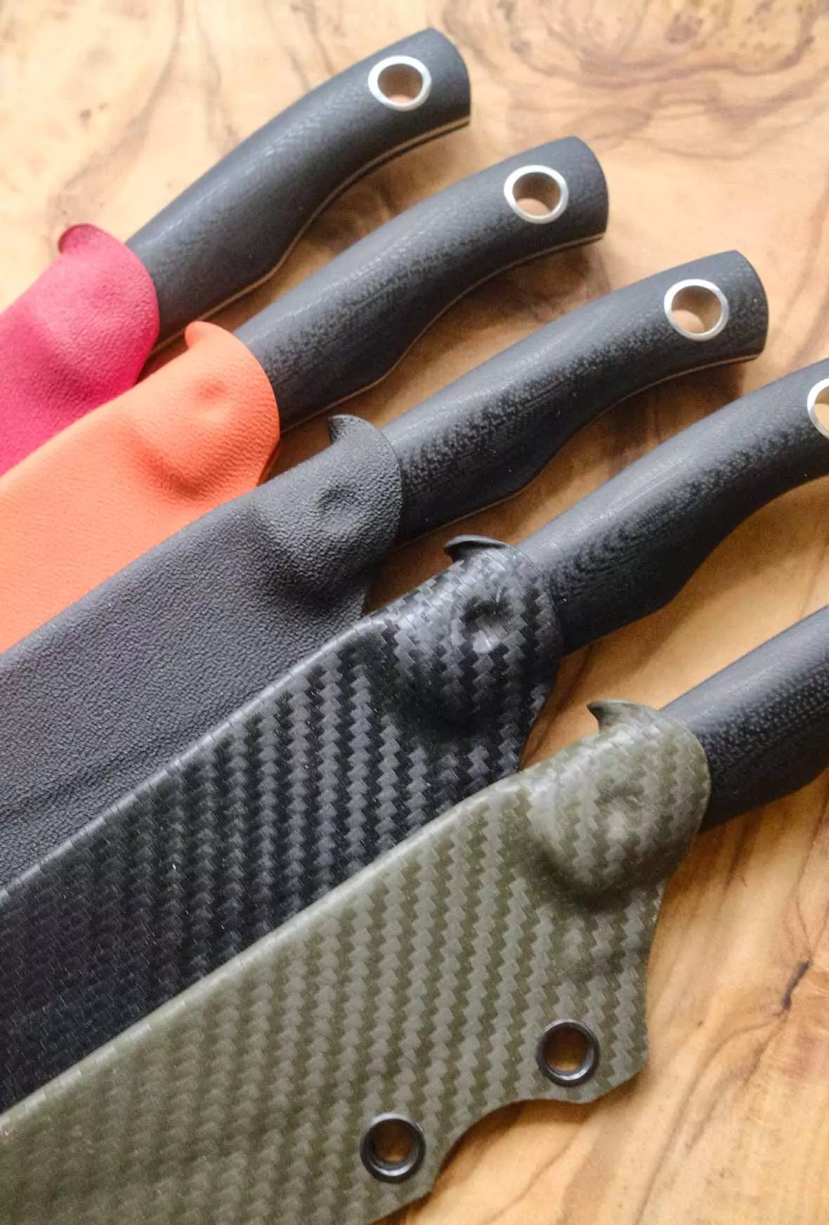 Böker Saga Spickmesser mit grüner Holstex-Scheide