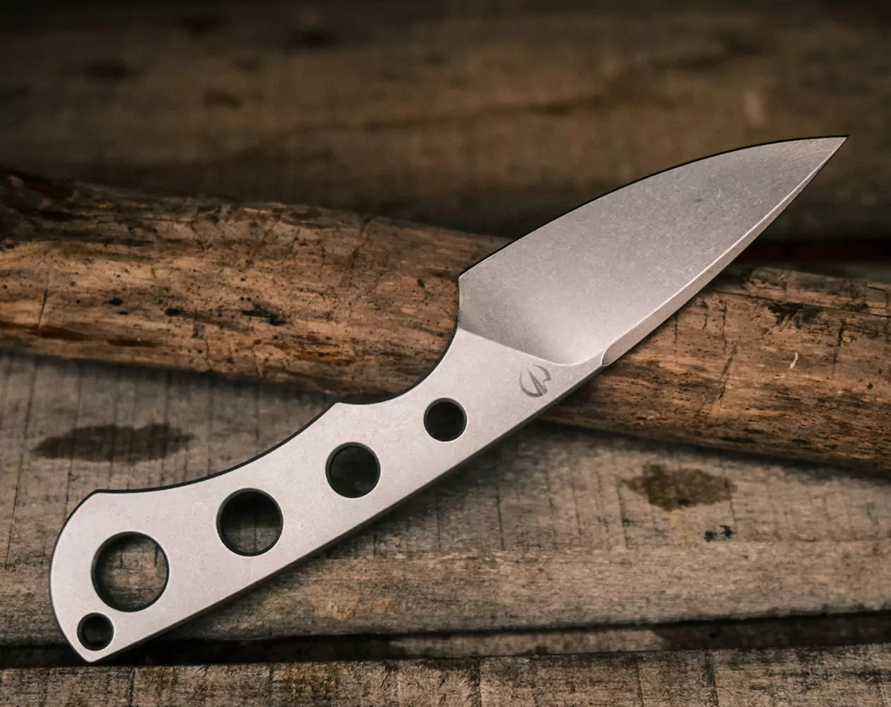 SK09 Naked – 14C28 mit Kydex-Scheide