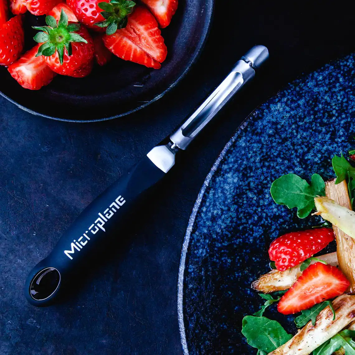 Microplane Professional Swivel Peeler