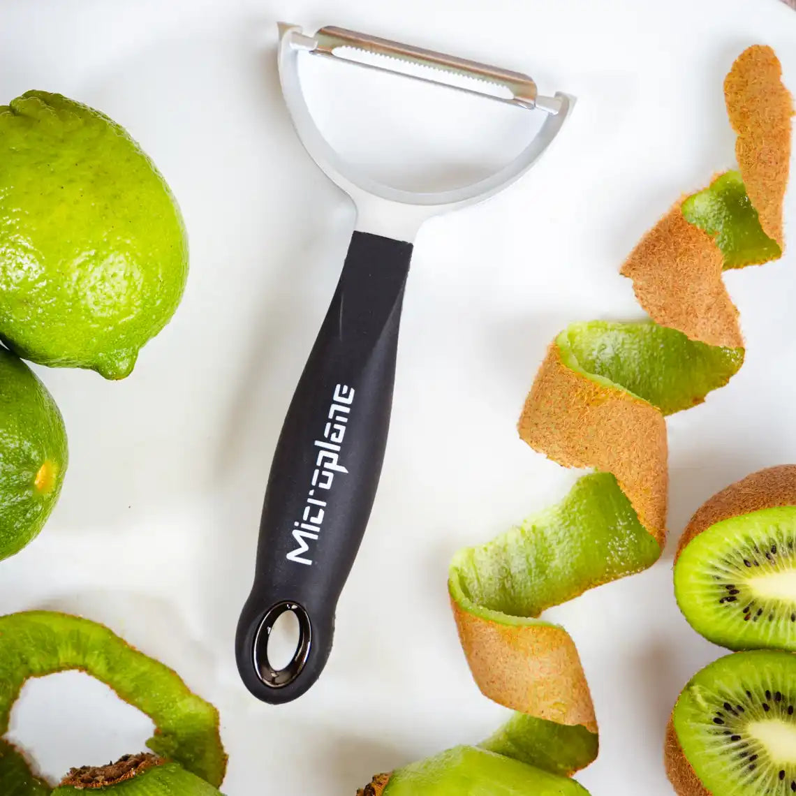Microplane Professional Swivel Peeler serrated blade