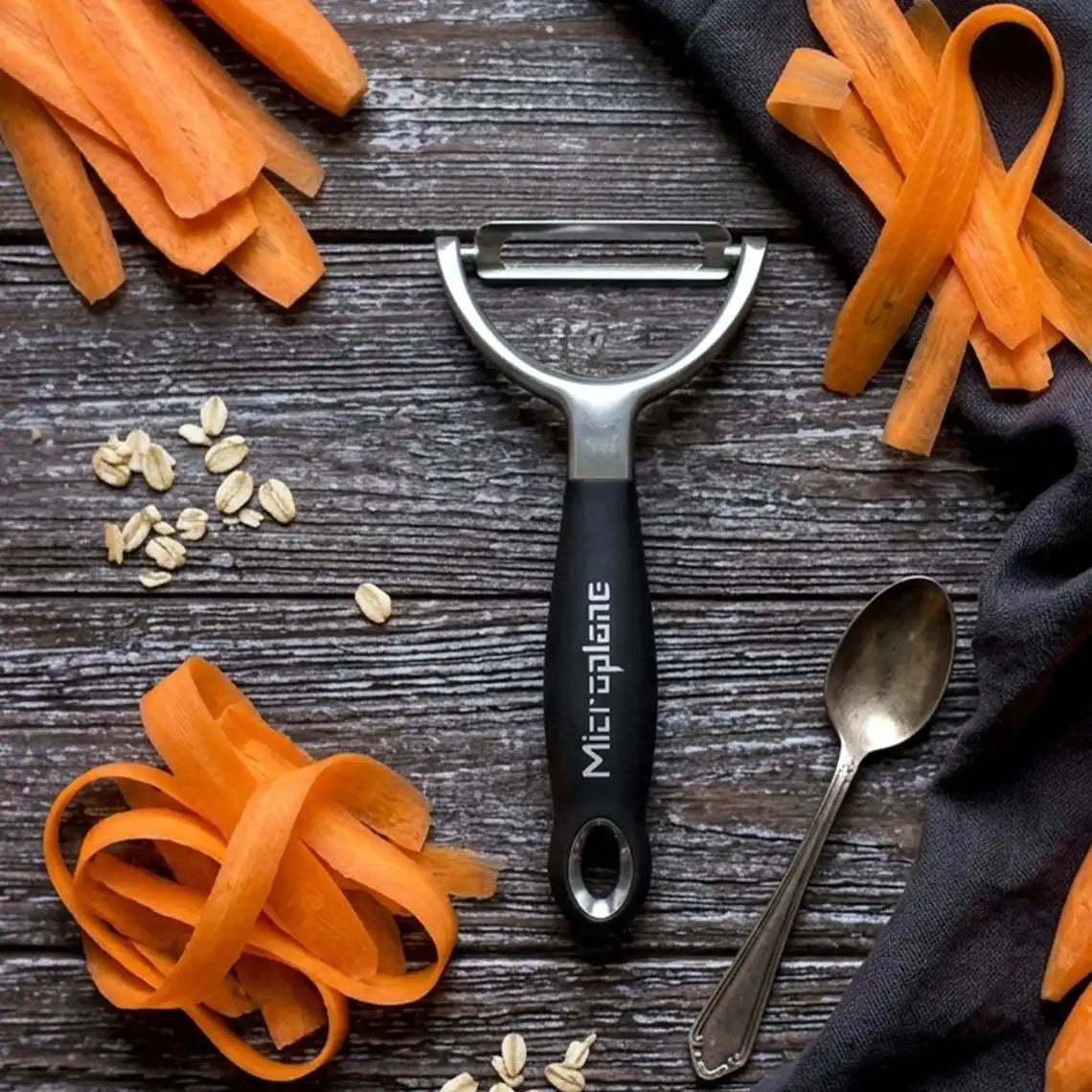 Microplane Professional Y-Peeler, smooth blade