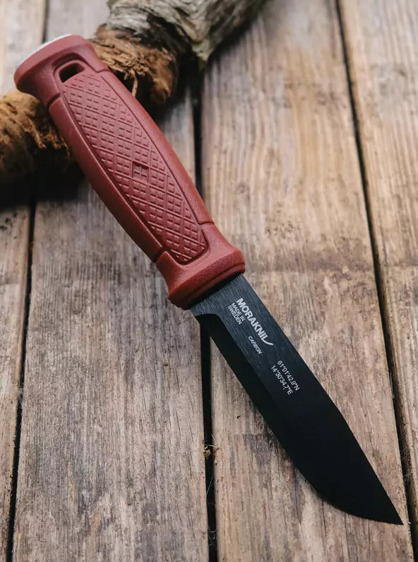 Mora Garberg (Carbon) Dala Red Edition