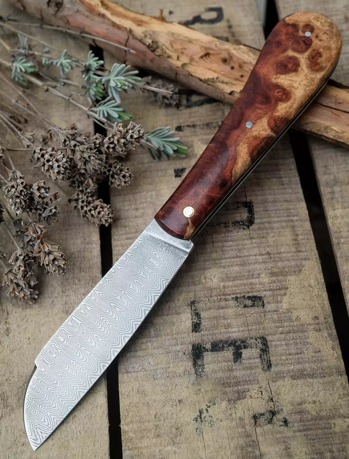 PassionFrance London Custom Damast Amboina Maser, verzierte Platinen