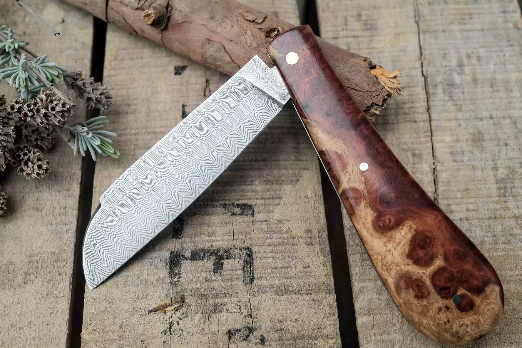 PassionFrance London Custom Damast Amboina Maser, verzierte Platinen