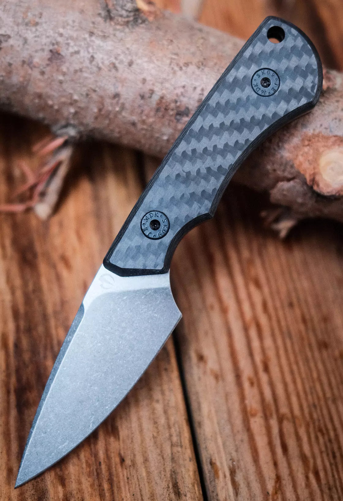 SK09 Carbon – 14C28 mit Kydex-Scheide