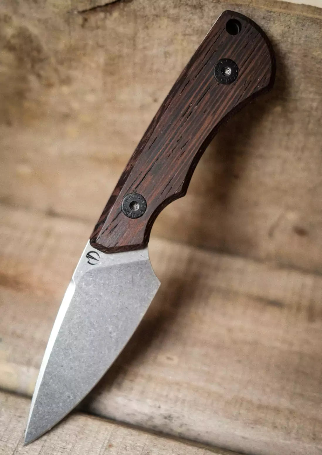 SK09 Holzgriffschalen Wenge – Lederscheide – Messerteam Exclusive