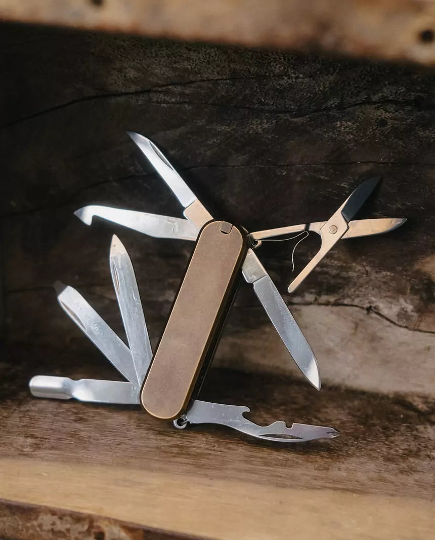 Victorinox Minichamp Messing-Scales (Roman Pats Exclusive)
