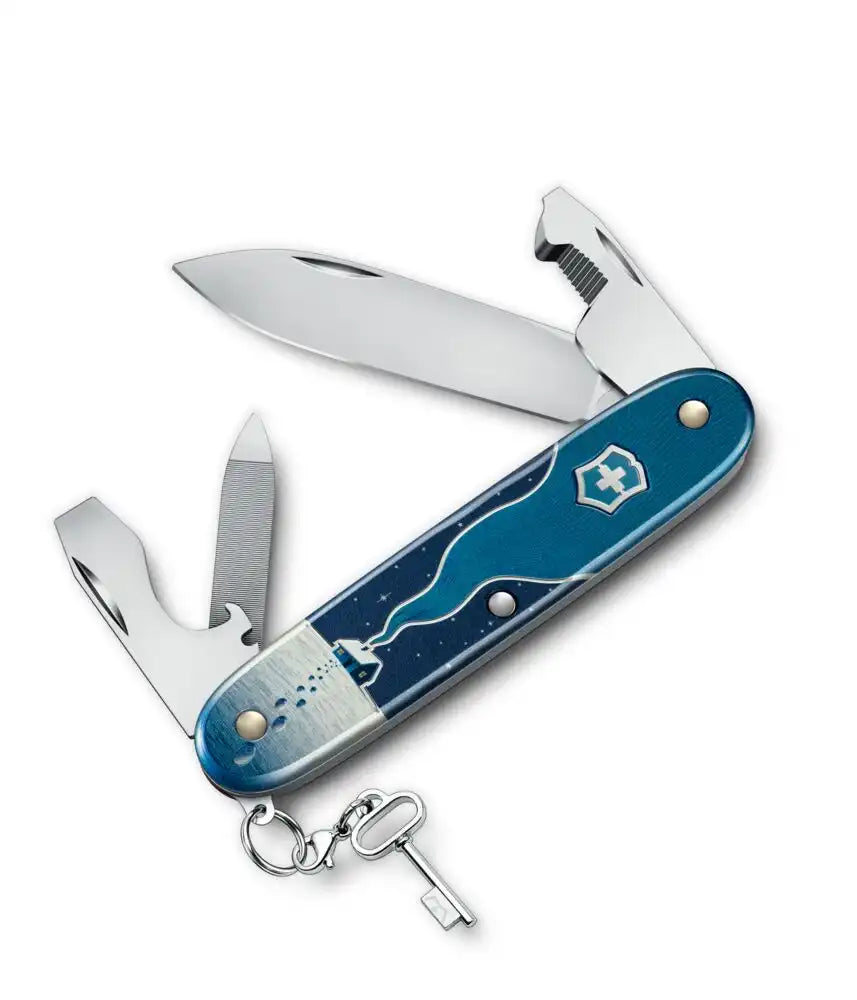 Victorinox Winter Magic Edition 2026 Synergy Alox 93 mm