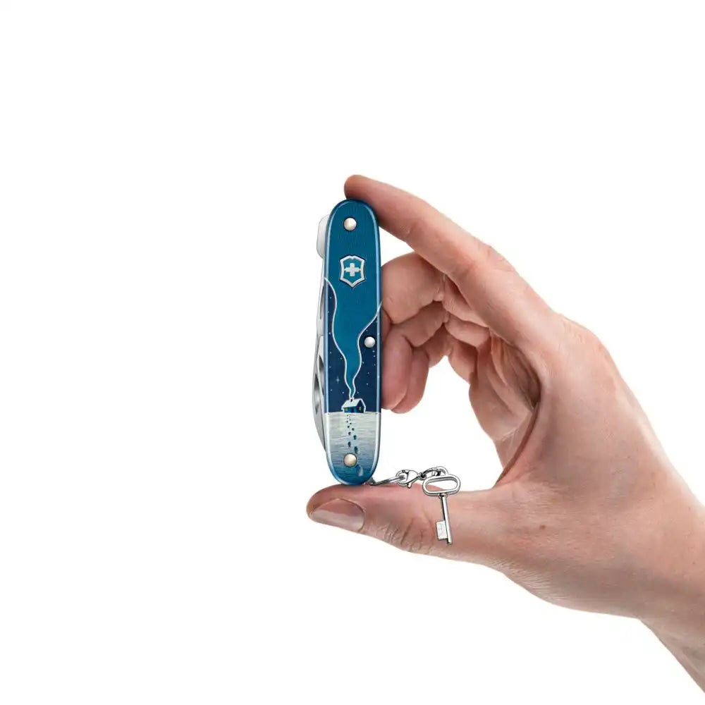 Victorinox Winter Magic Edition 2026 Synergy Alox 93 mm
